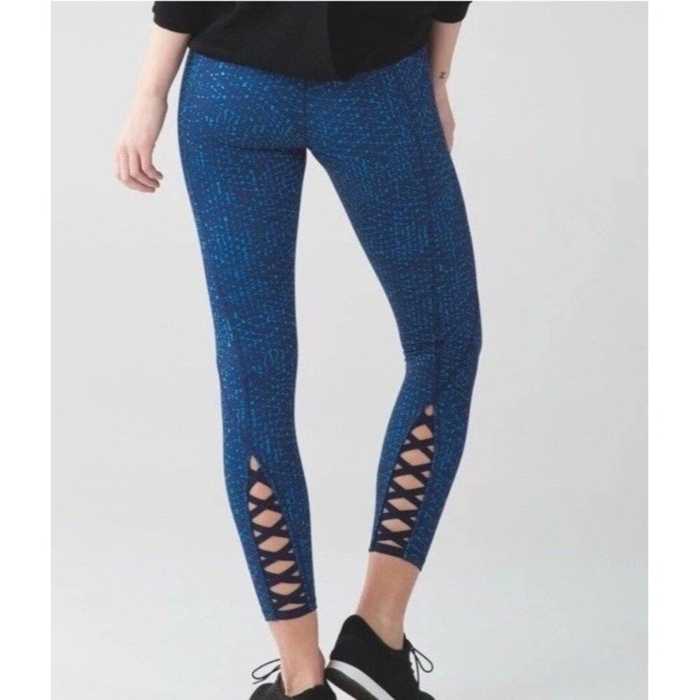 Lululemon Pure Practice Leggings Sz 8 Blue Snake Yoga Gym